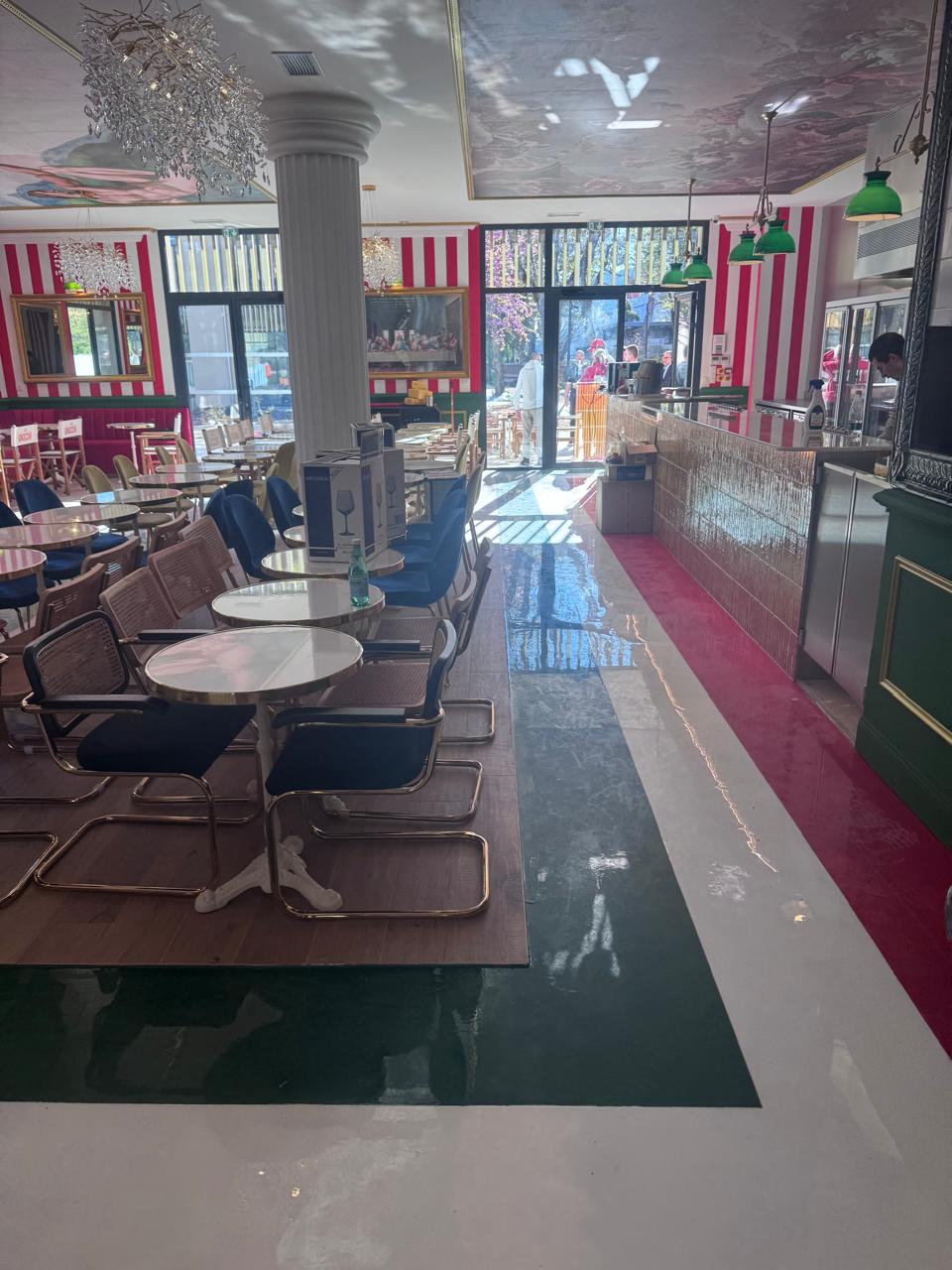 Sol en résine décorative : les effets et finitions possibles pour une décoration originale